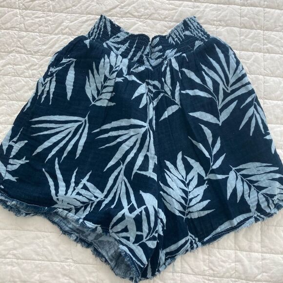 Michael stars cotton gauze muslin blue palm frond high waisted beach short med - Picture 2 of 7
